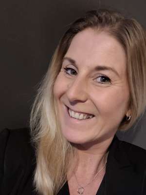 b8db0827-bcef-4c1c-aa17-cf2e3bc8b0d8